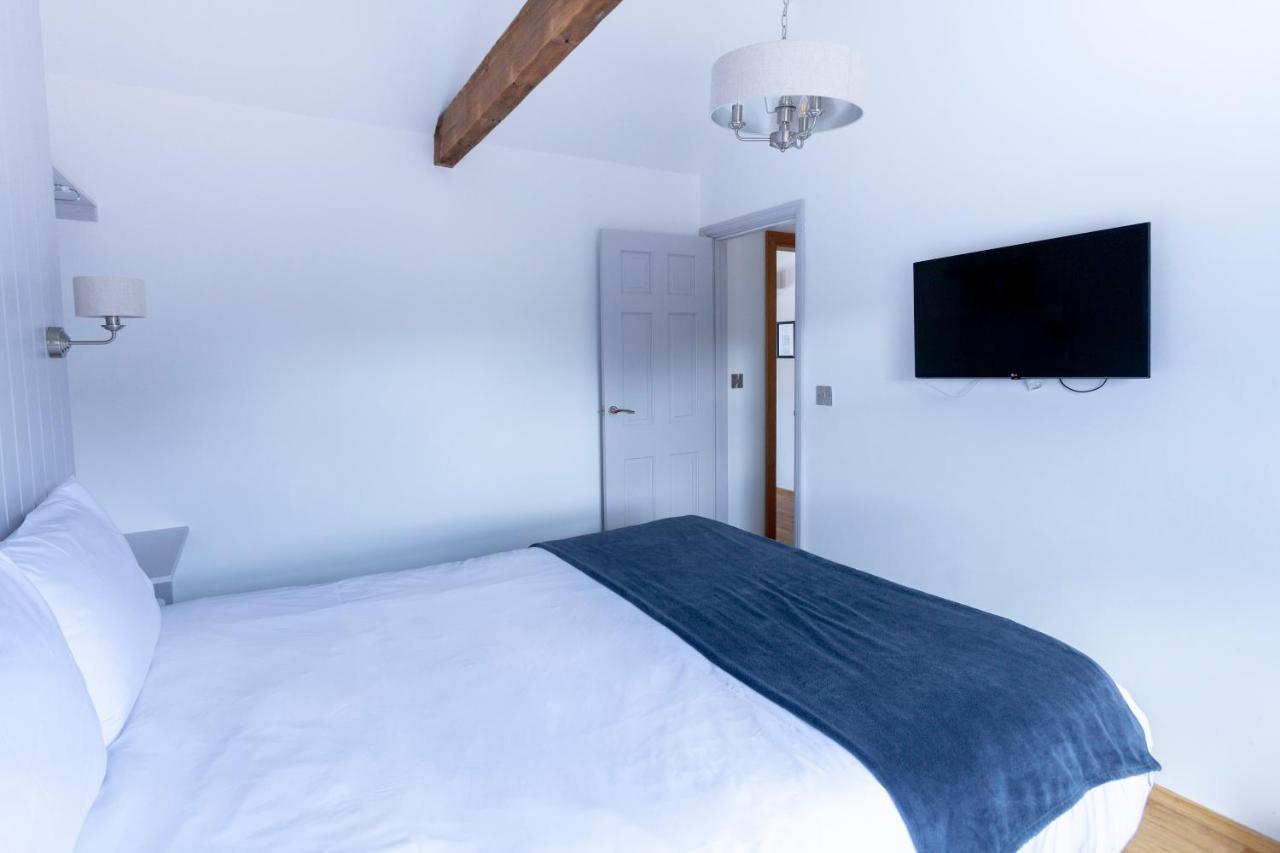 Apartment 6 At Number 8: City Centre, 1 Bedroom, Sofa Bed In Lounge Кентърбъри Екстериор снимка